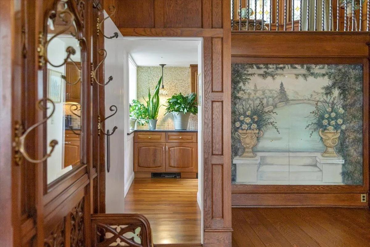 Photo 13 of 633 Fairmount Avenue