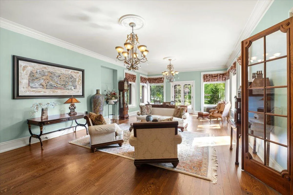 Photo 16 of 633 Fairmount Avenue