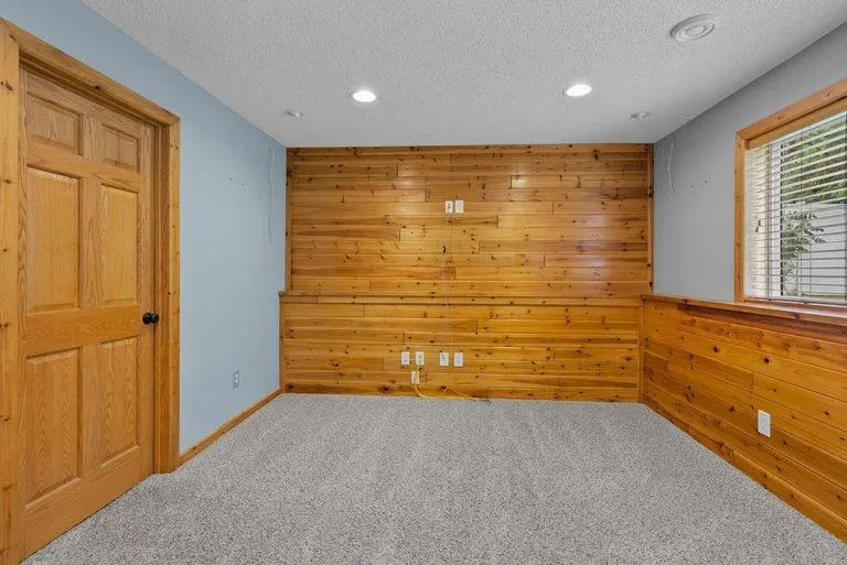 Photo 17 of 23611 Flora Nw Court