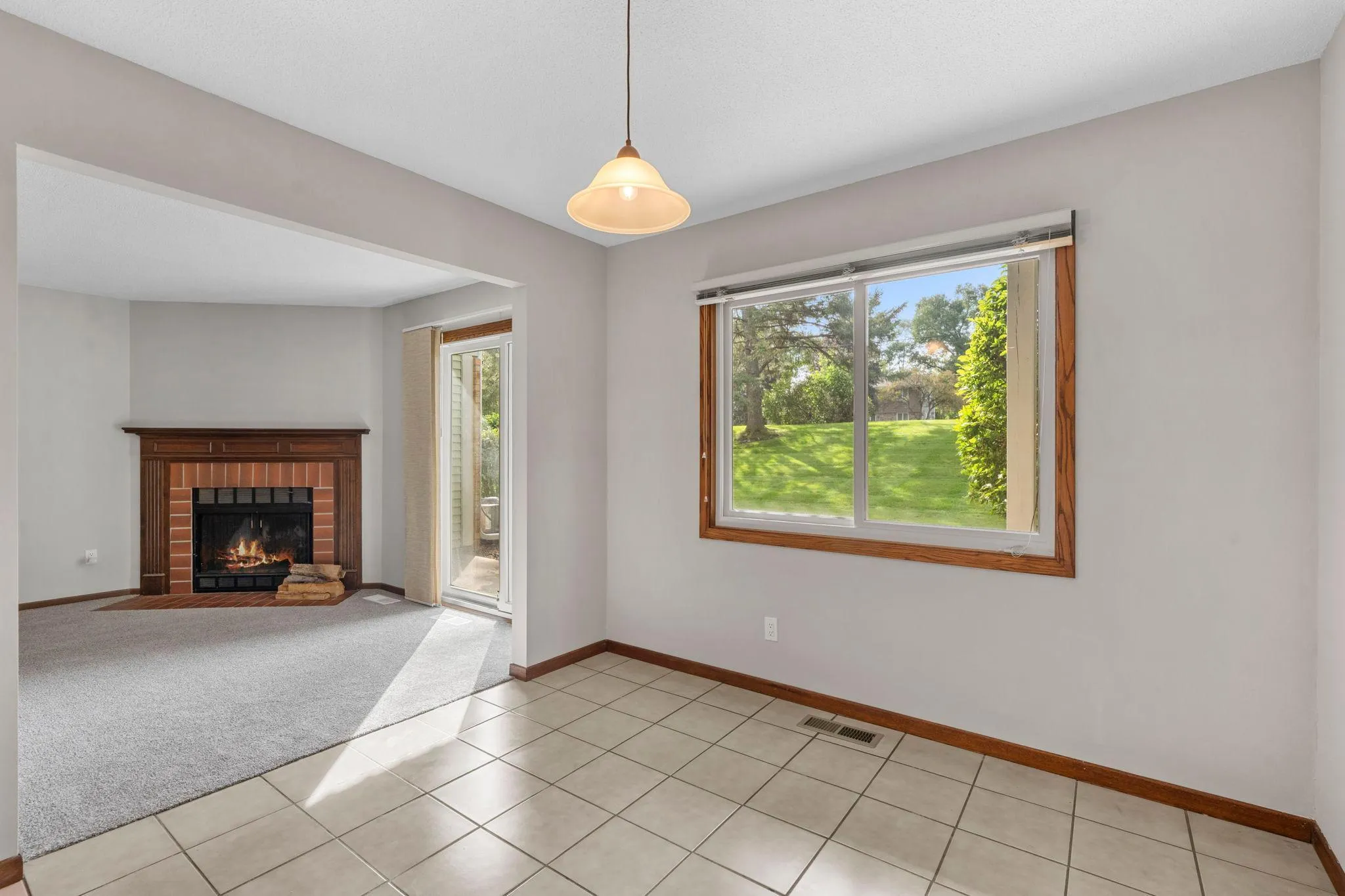 Photo 10 of 5137 Balmoral Lane