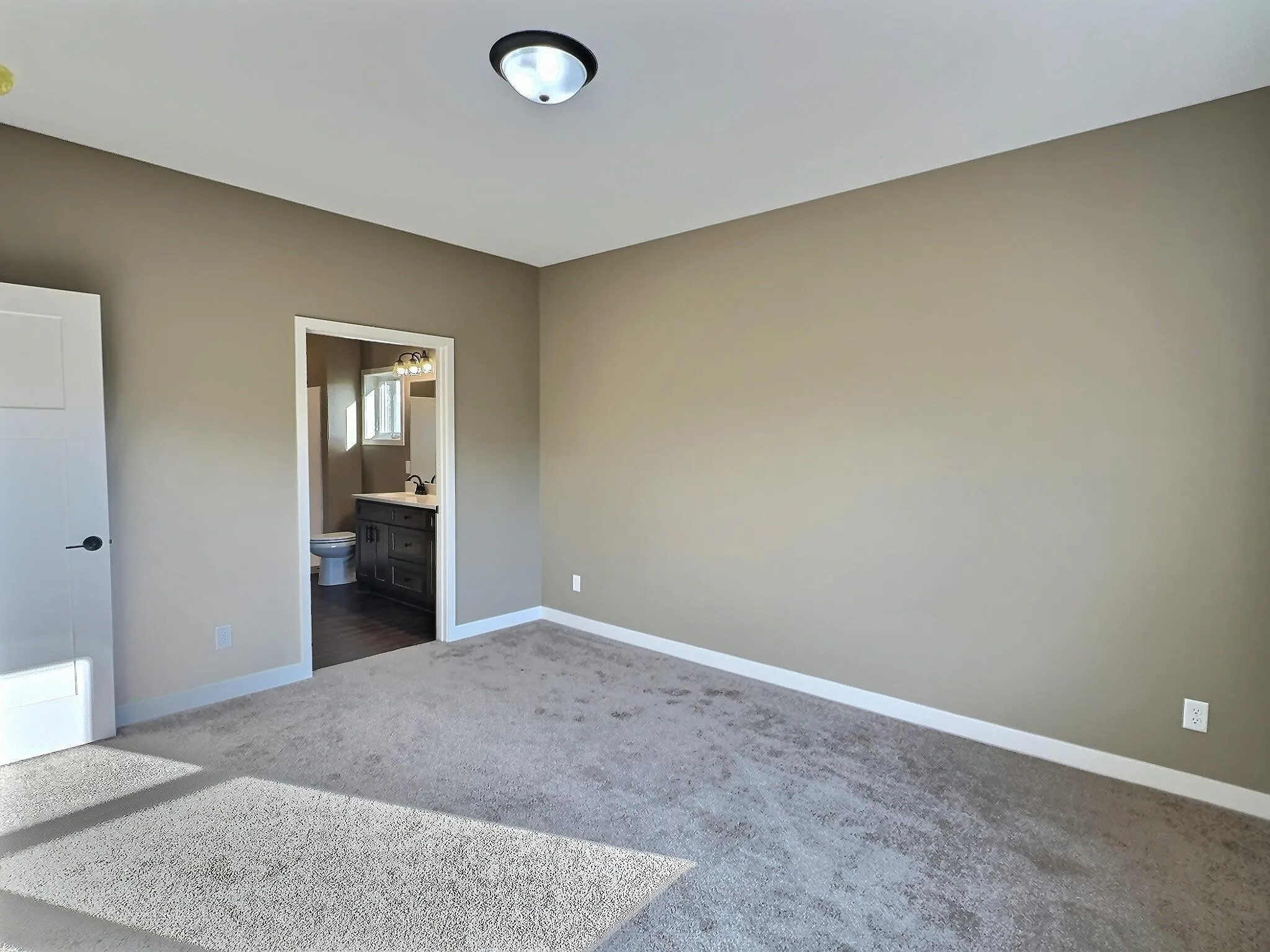 Photo 17 of 454 Marian Drive