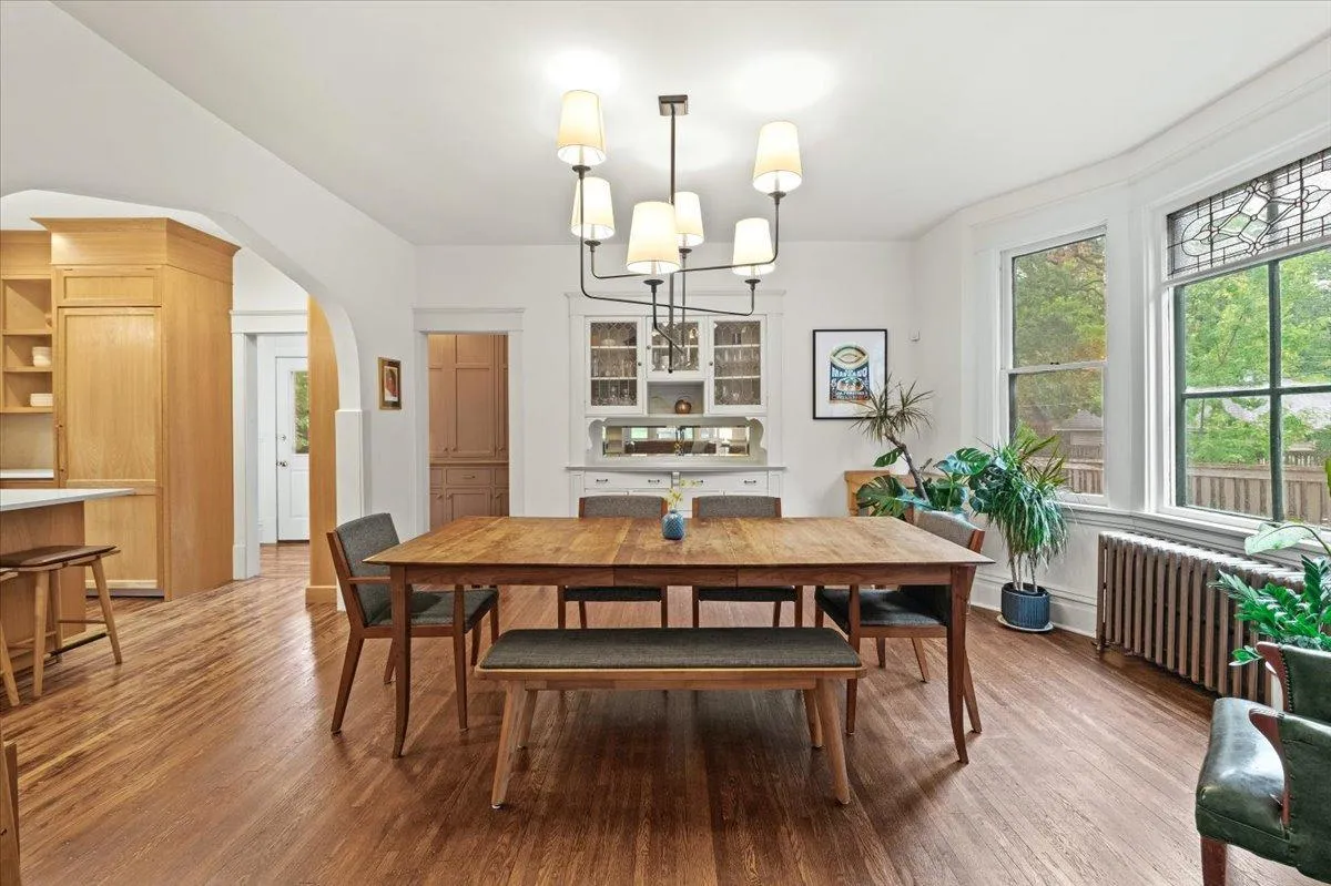Photo 13 of 2031 Lincoln Avenue