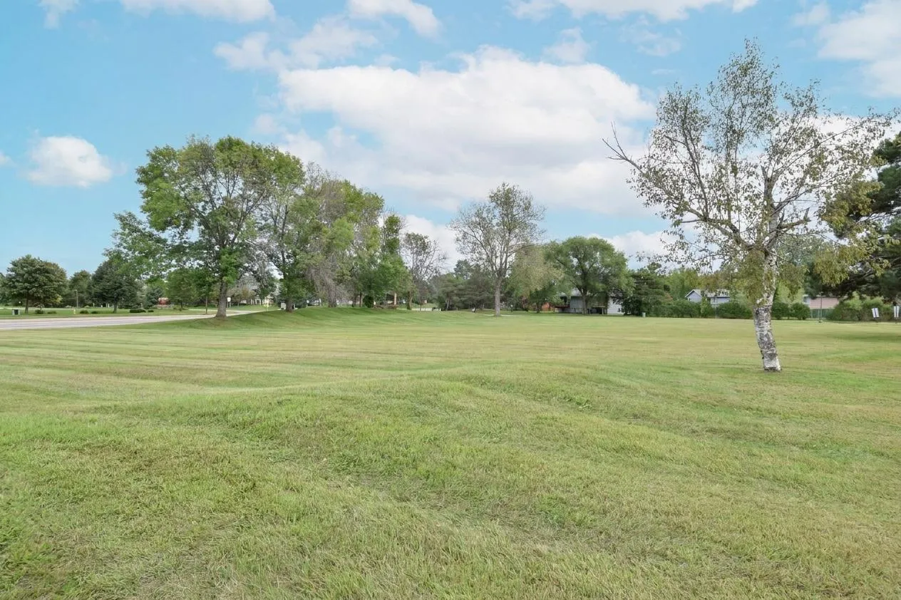 Photo 17 of 6410 83rd N Court
