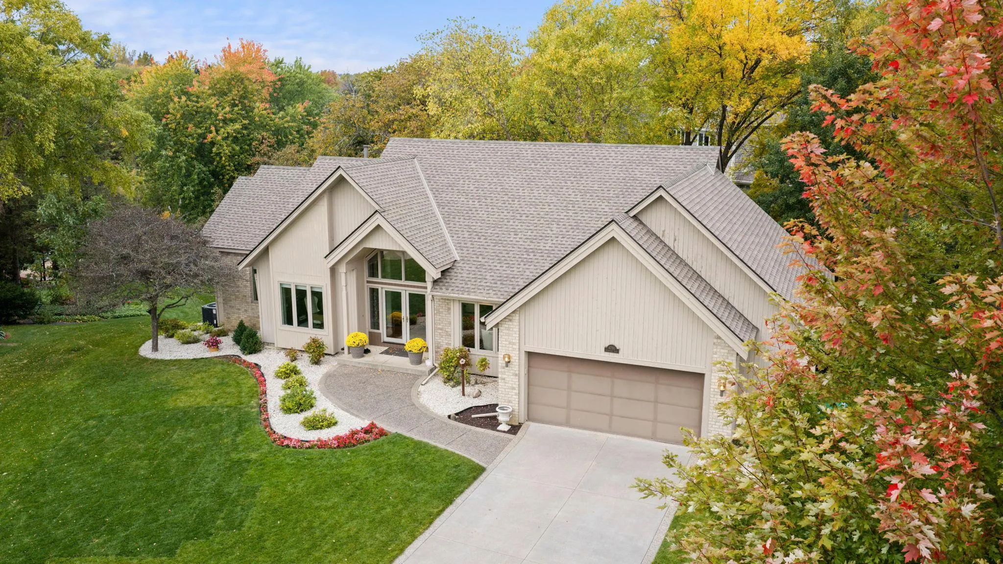 Photo 6 of 4750 Goldenrod N Lane