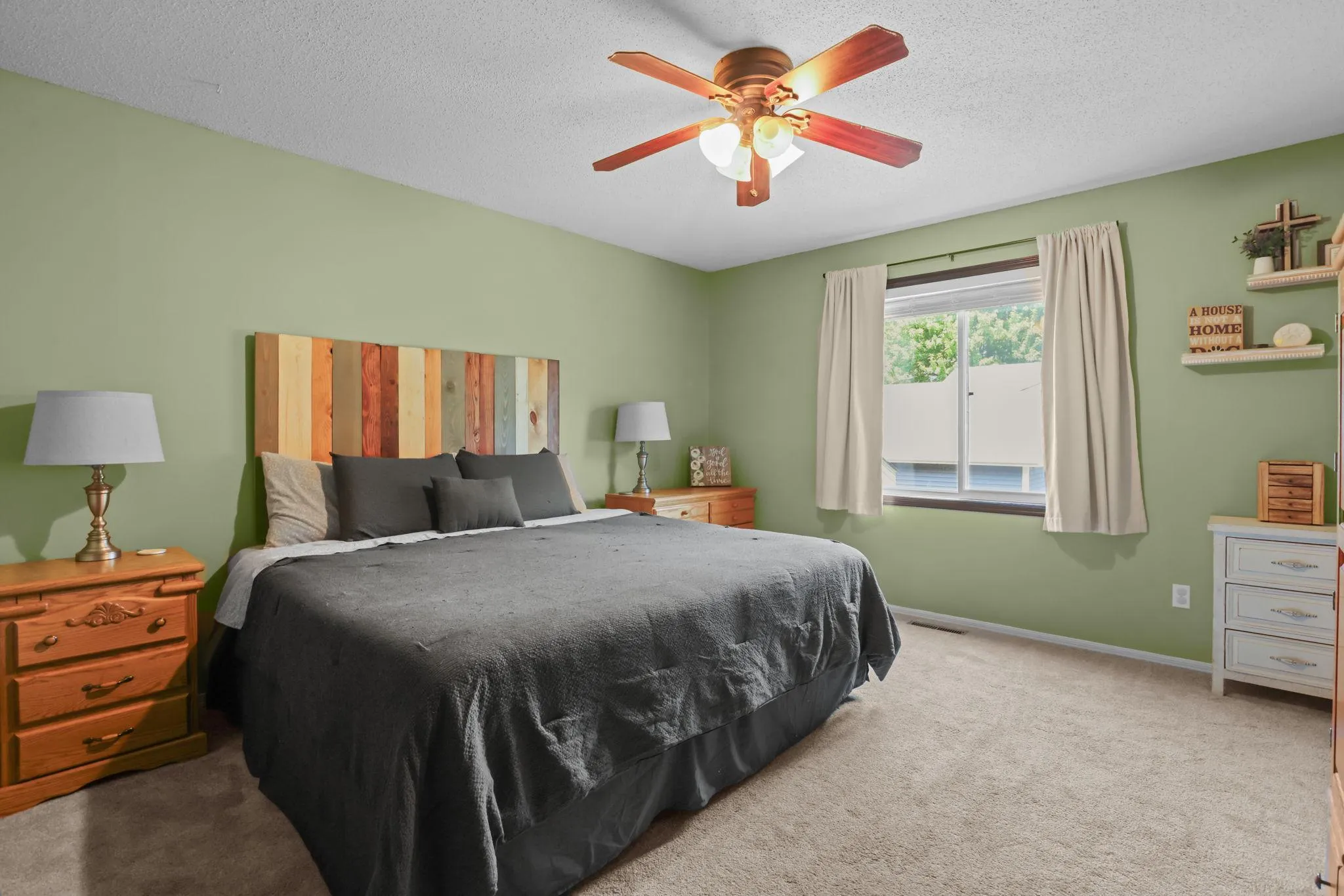 Photo 12 of 7600 Palomino Lane