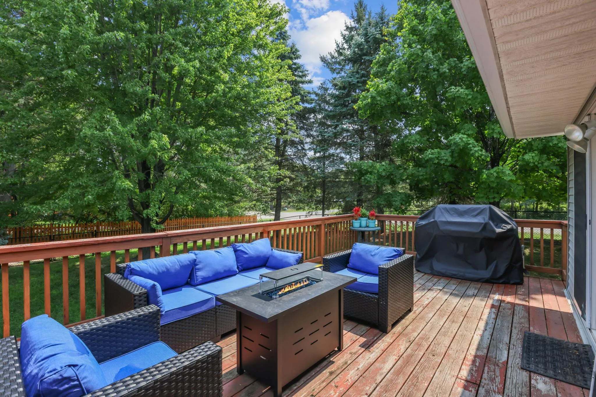 Photo 10 of 7600 Palomino Lane