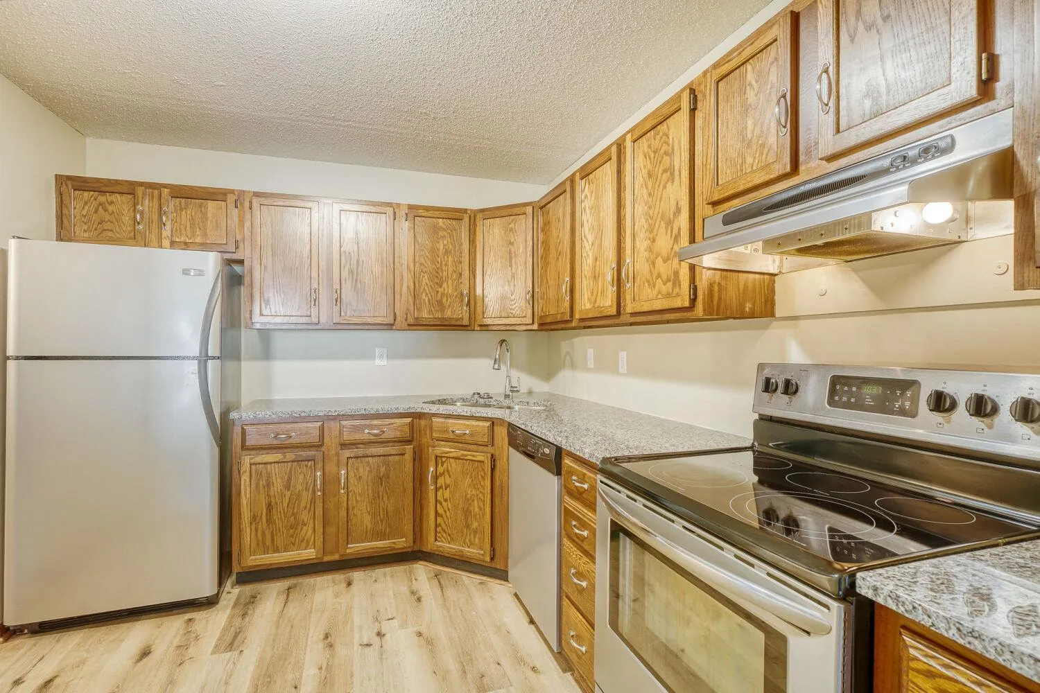 Photo 9 of 1450 Bidwell Street Unit 108
