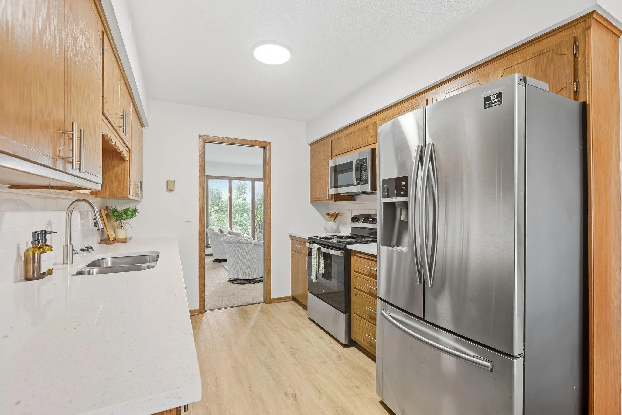 Photo 8 of 10225 Jersey Avenue