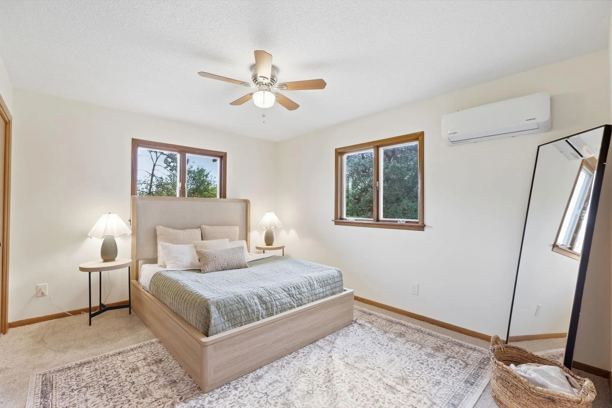Photo 12 of 10225 Jersey Avenue