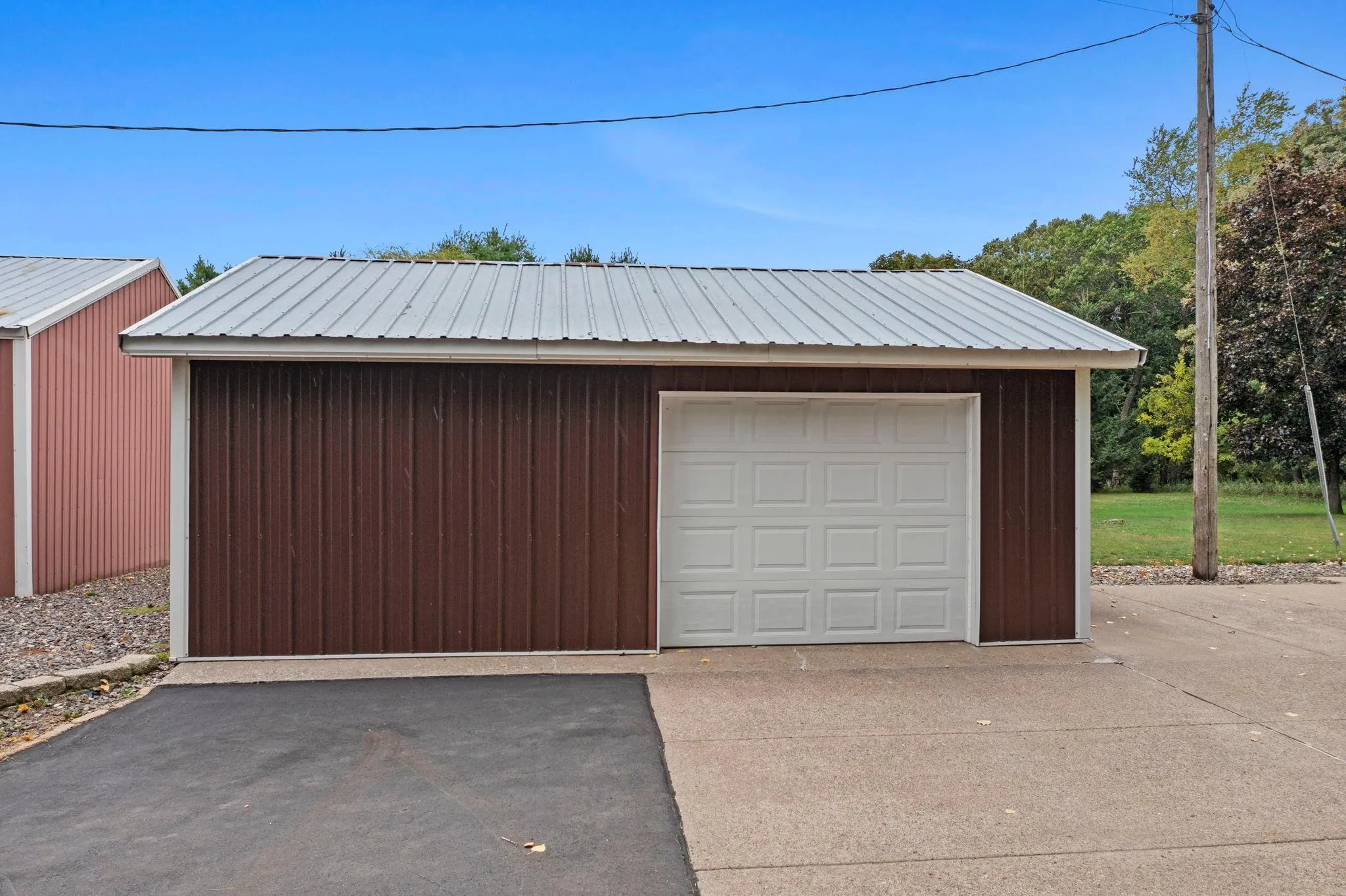Photo 51 of 29614 Innsbrook Avenue