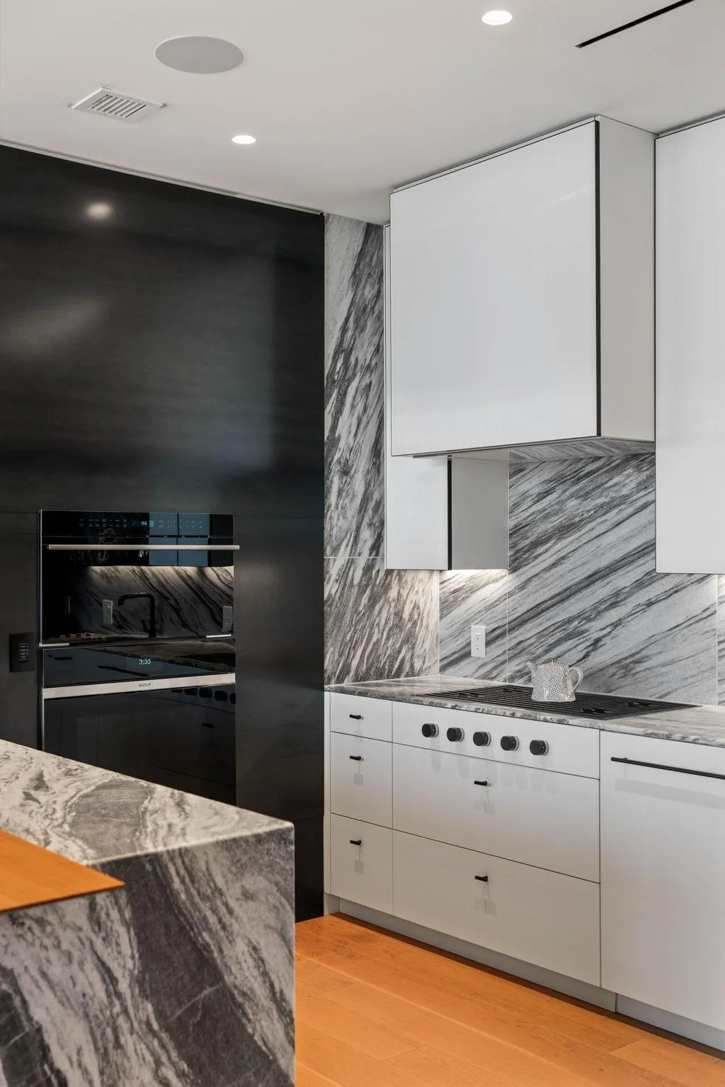 Photo 14 of 255 Hennepin Avenue Unit 3204