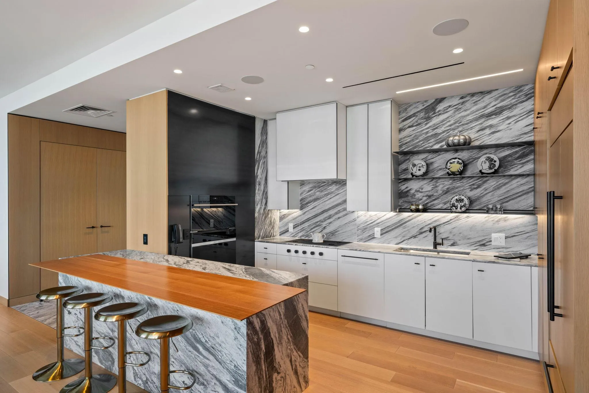 Photo 9 of 255 Hennepin Avenue Unit 3204
