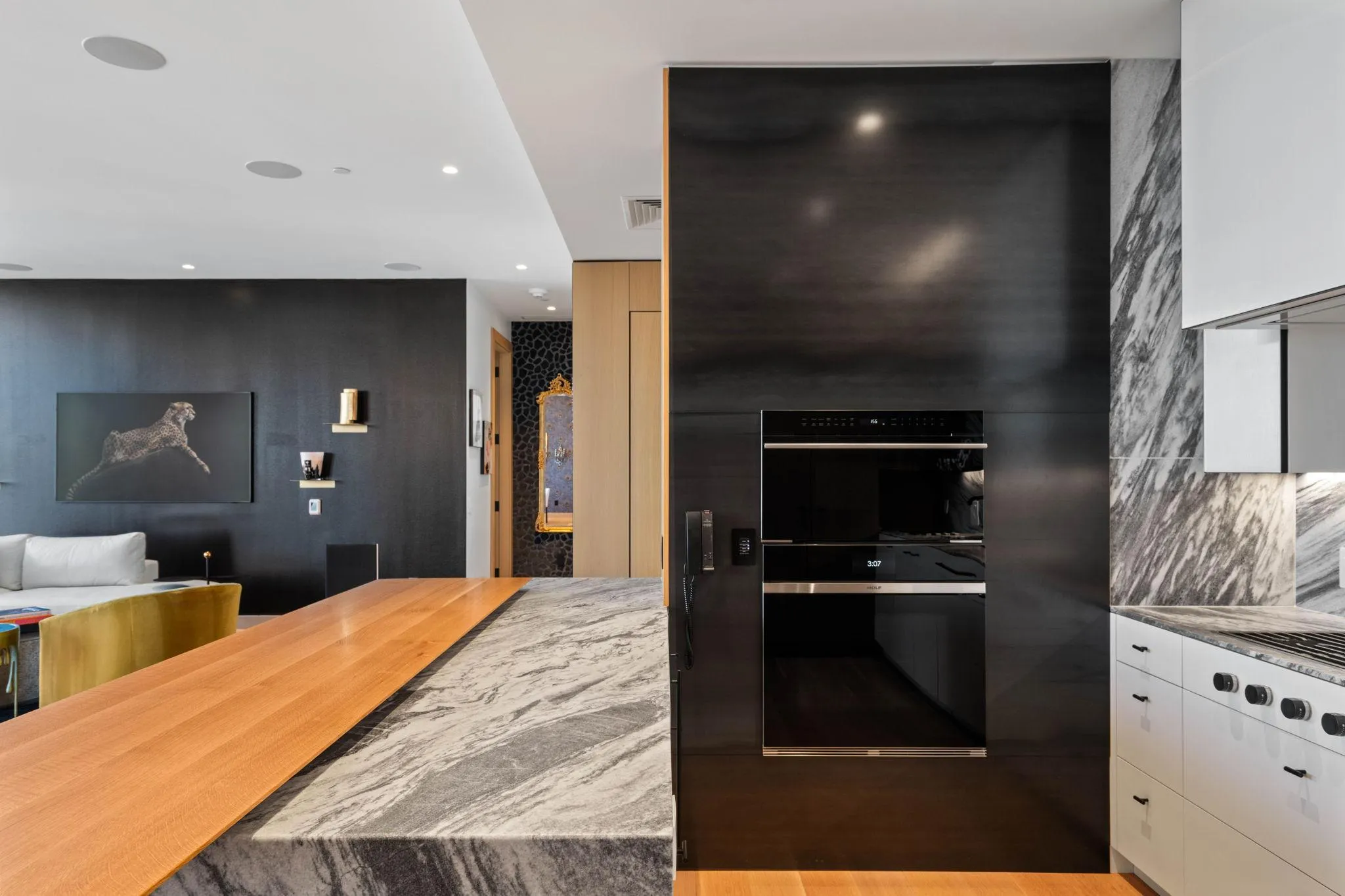 Photo 10 of 255 Hennepin Avenue Unit 3204