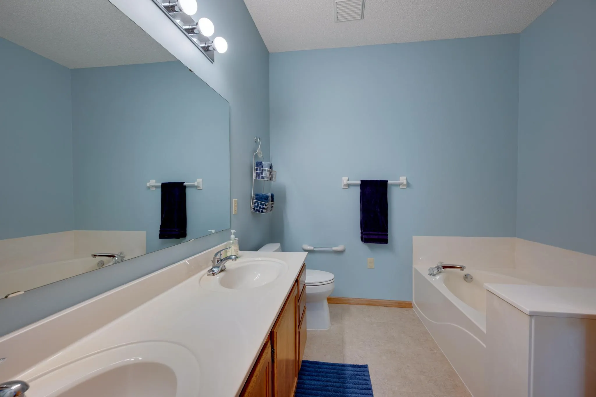 Photo 13 of 2489 Lockwood Drive Unit 55