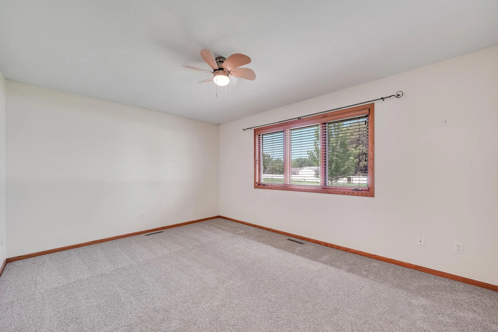 Photo 16 of 241 Tuttle Drive