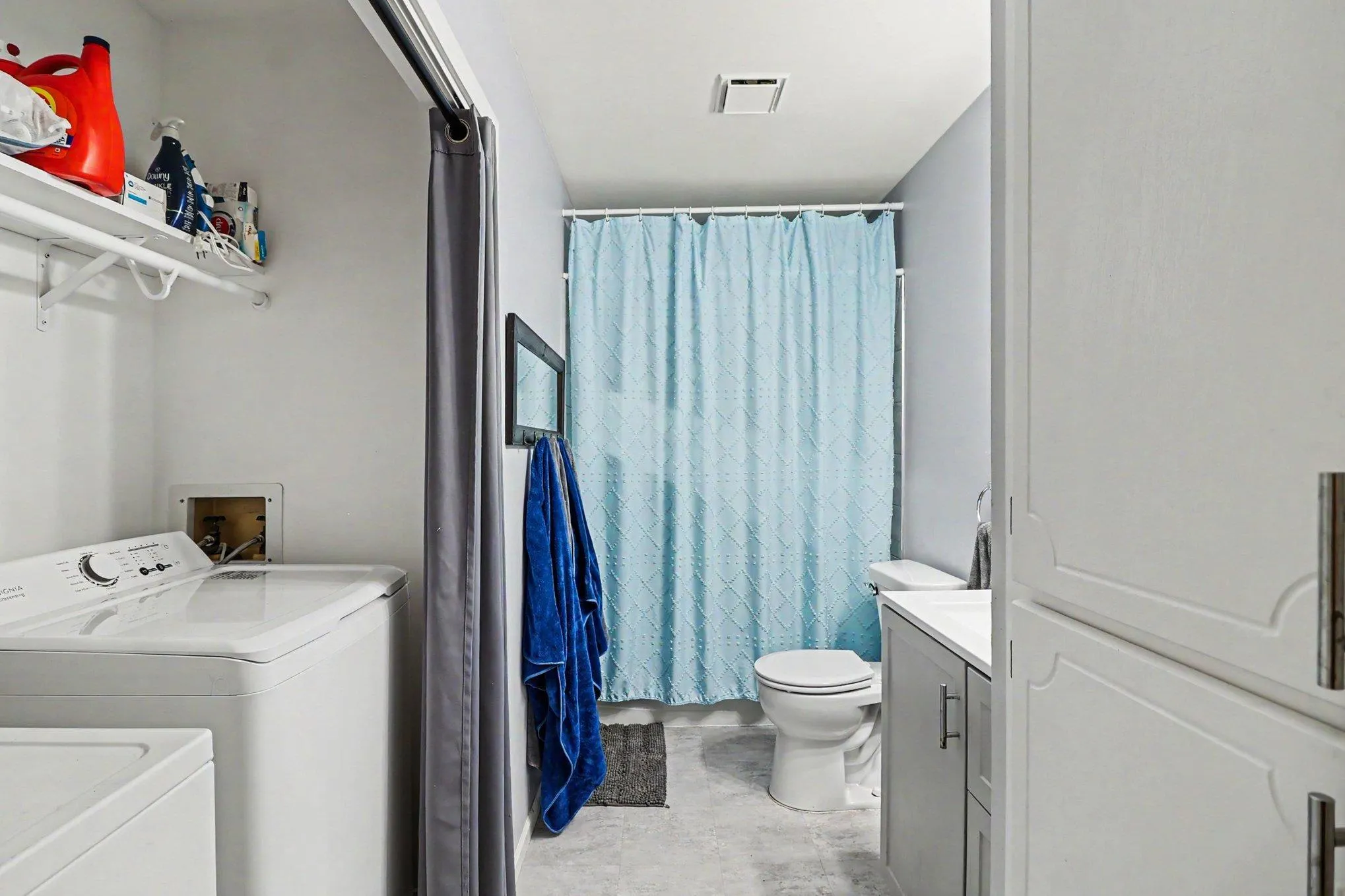 Photo 19 of 2227 Pinehurst Street