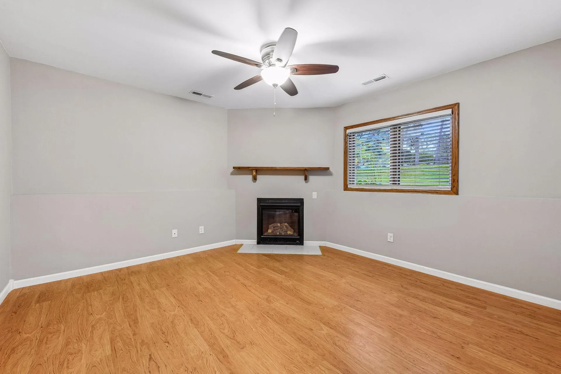 Photo 6 of 3607 Sussex Place