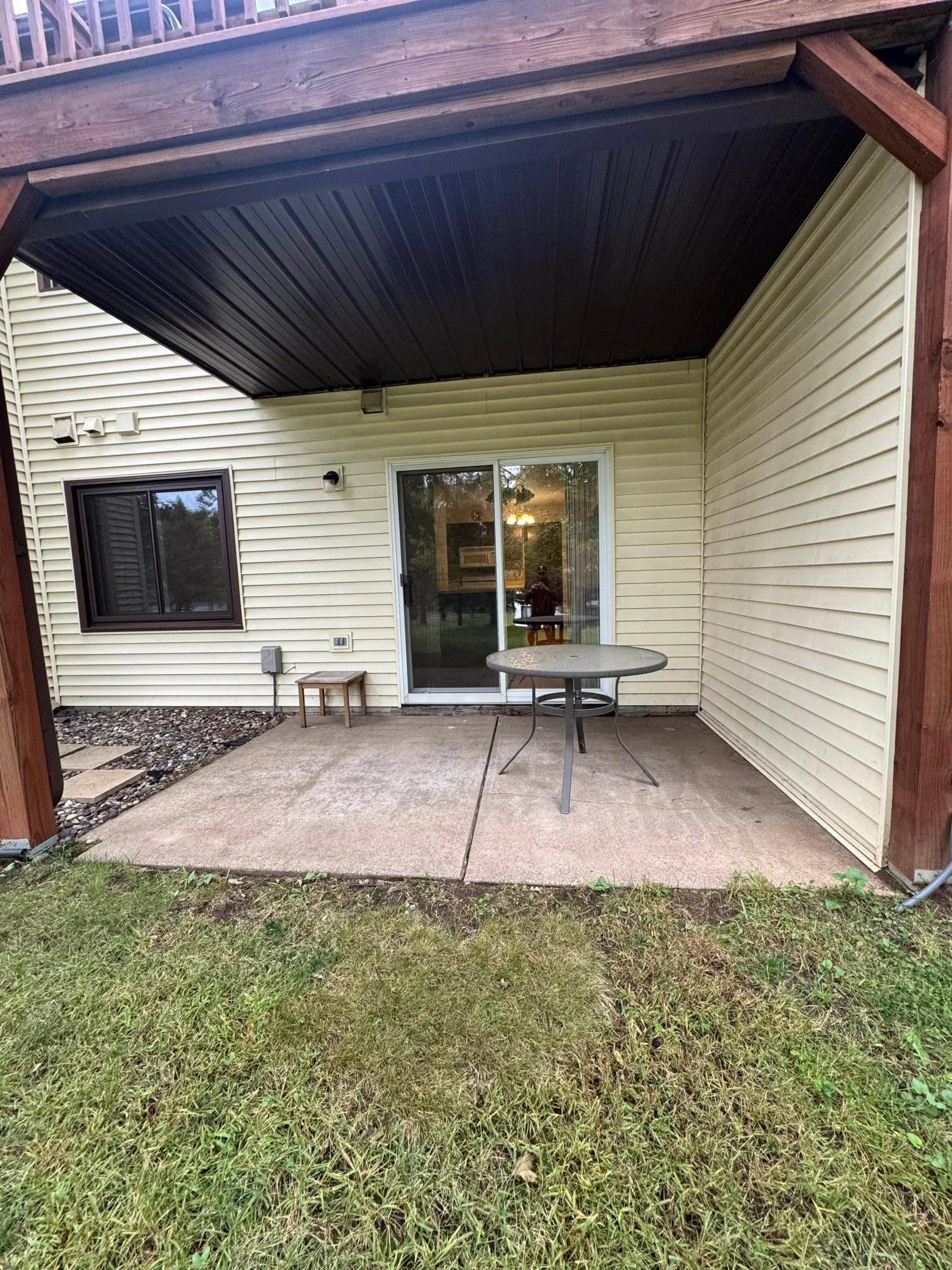 Photo 18 of 1890 Fox Ridge Drive Unit B