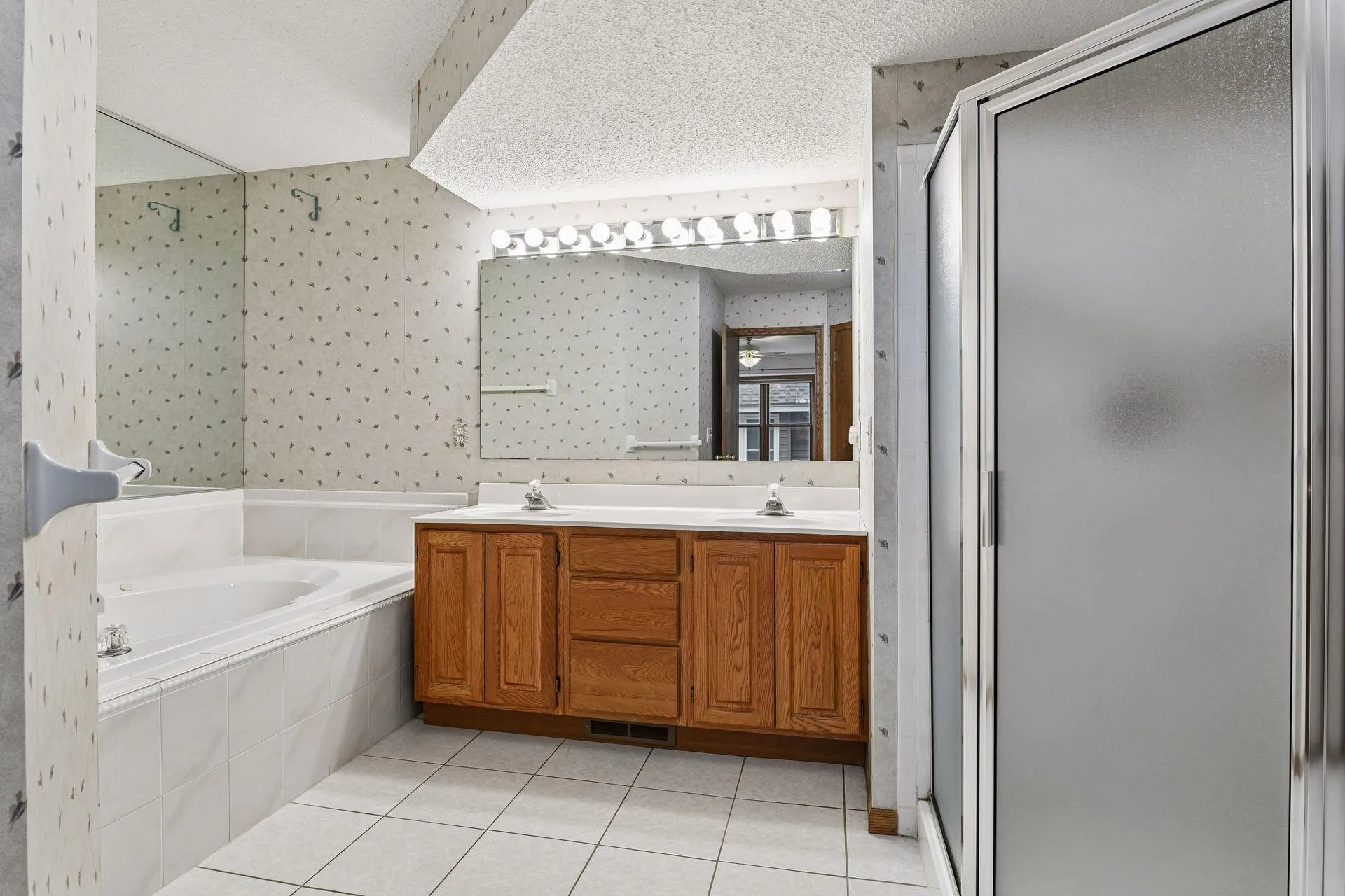 Photo 12 of 18512 Lime Tree Court