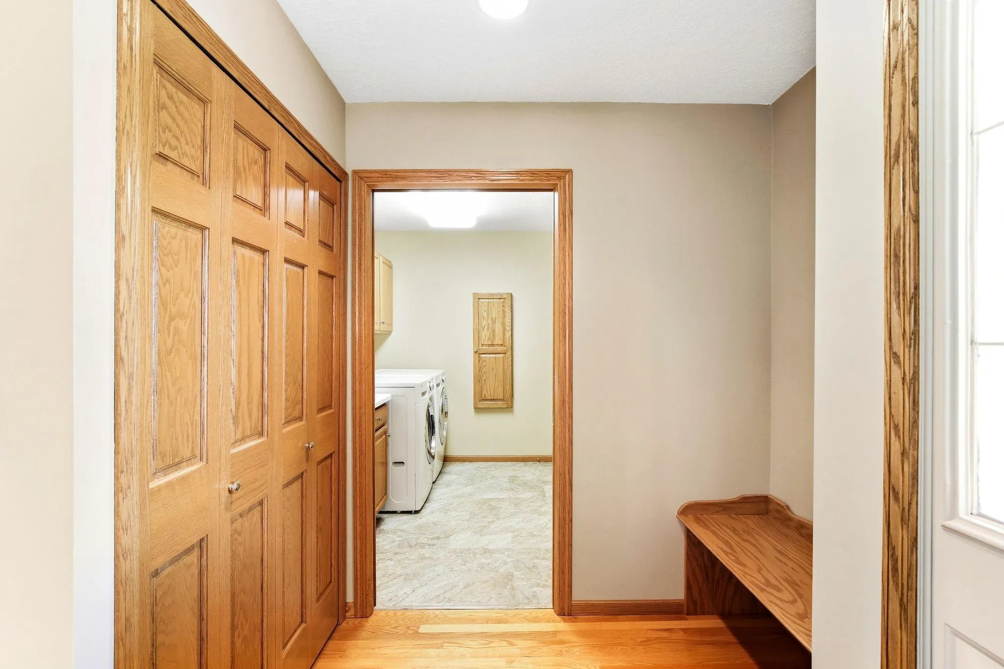 Photo 3 of 1724 Carleton Drive