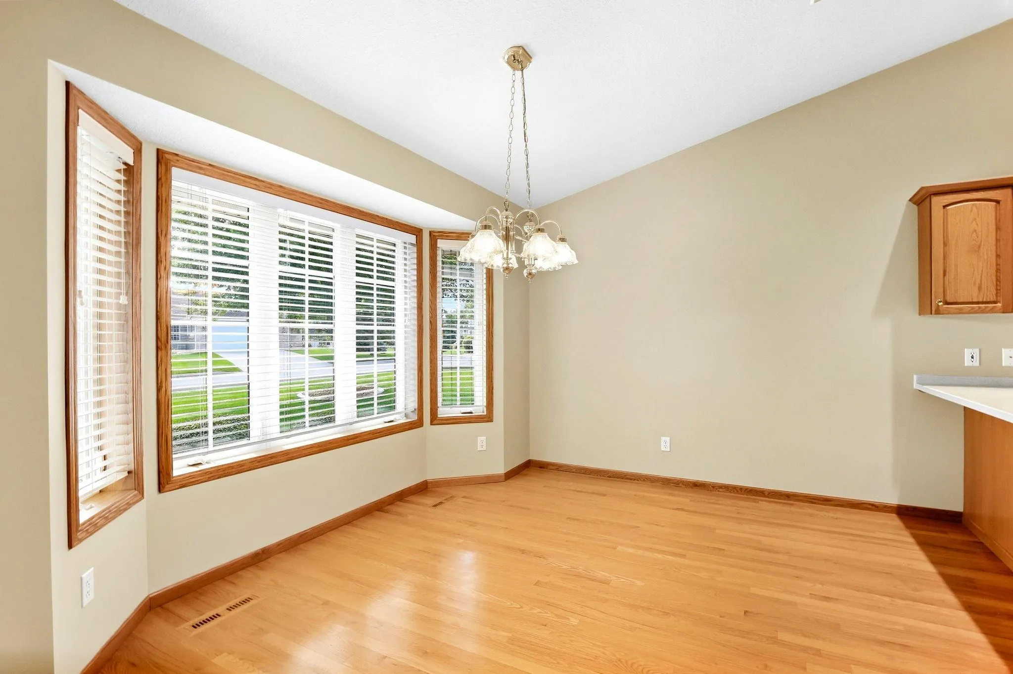 Photo 6 of 1724 Carleton Drive