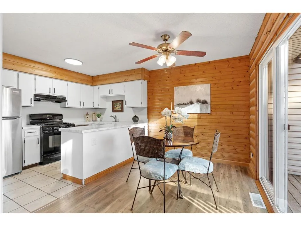 Photo 7 of 13573 Everton Avenue