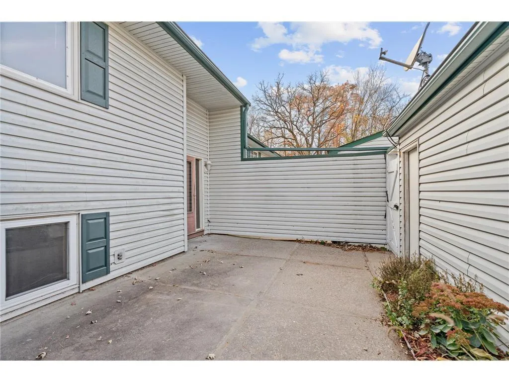 Photo 29 of 13573 Everton Avenue