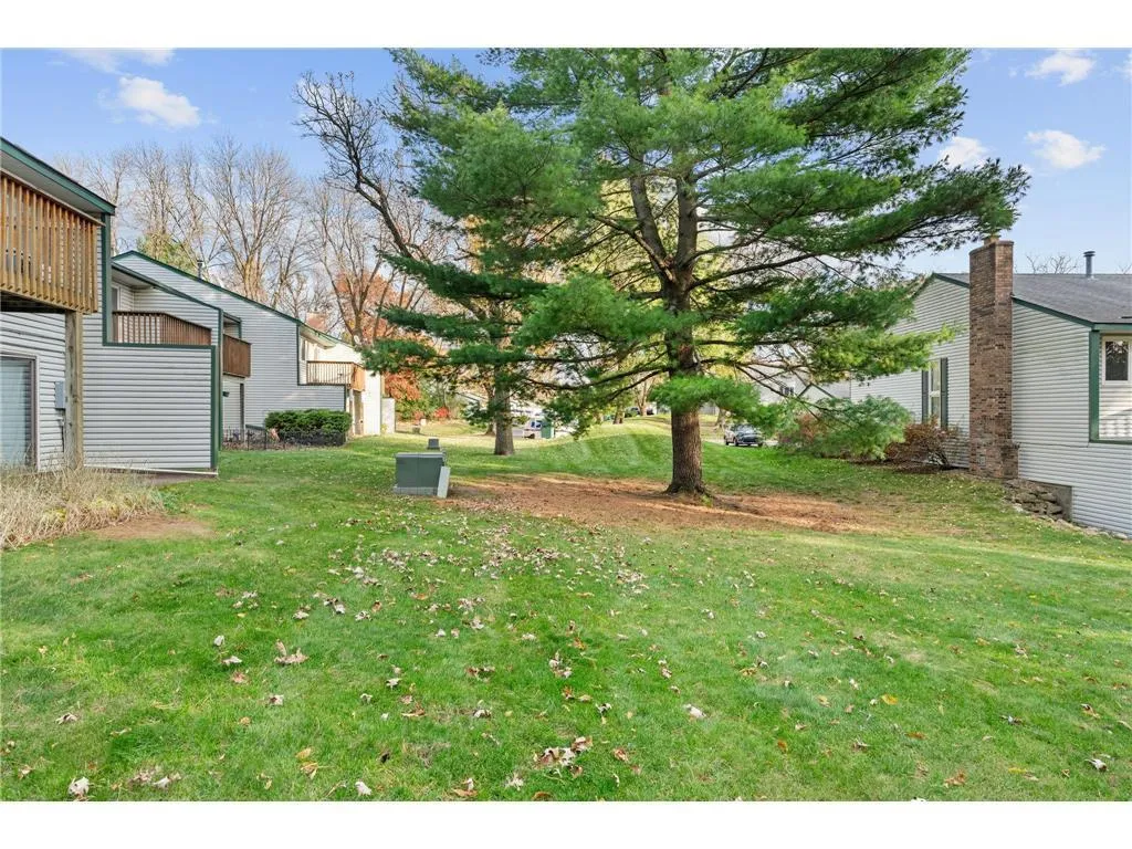 Photo 22 of 13573 Everton Avenue