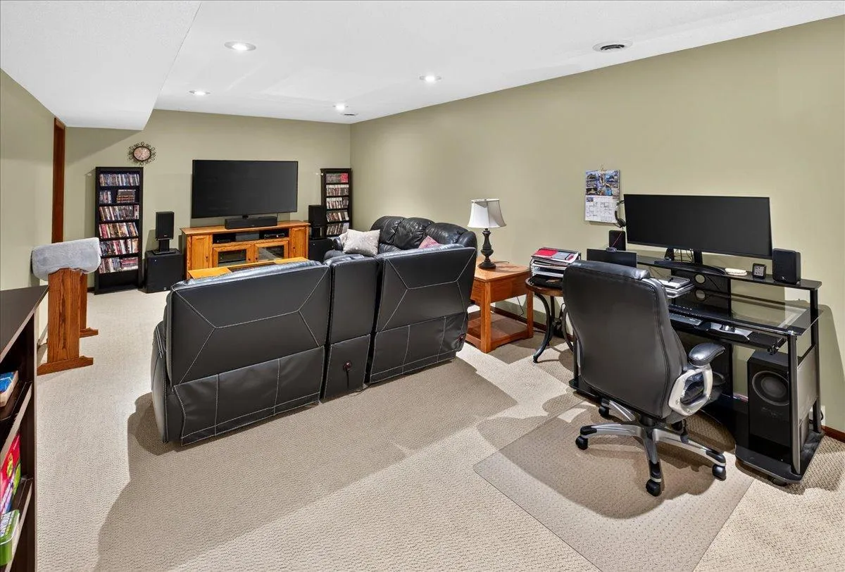Photo 56 of 2398 Hunter Drive