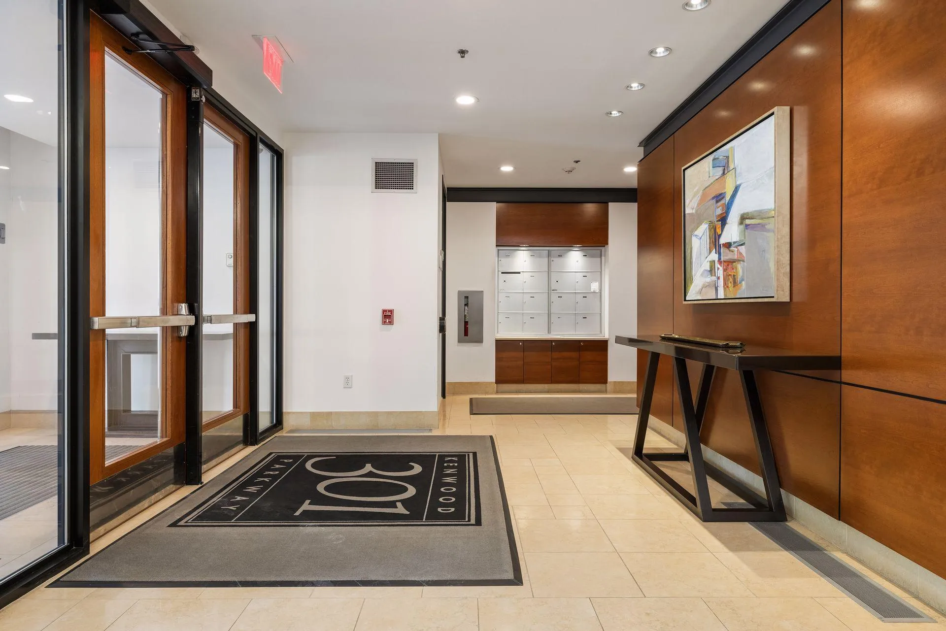 Photo 6 of 301 Kenwood Parkway Unit 302