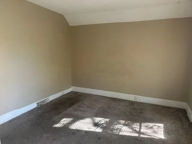 Photo 8 of 929 6th E Street