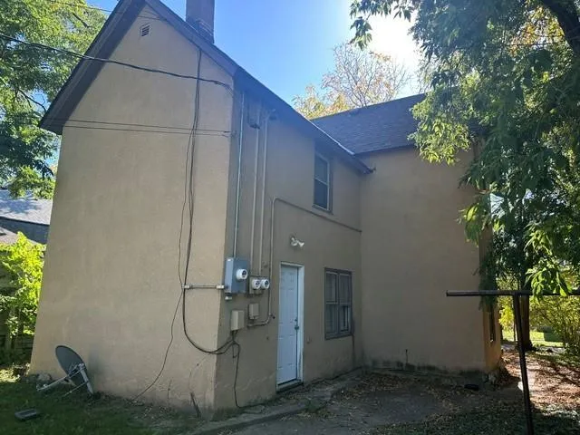 Photo 17 of 929 6th E Street