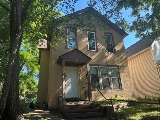 Photo 2 of 929 6th E Street