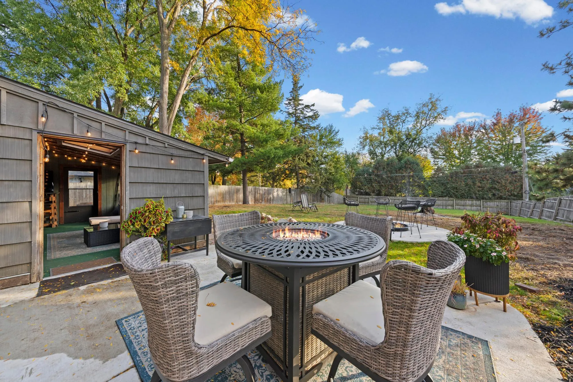 Photo 41 of 4625 Oxborough Lane