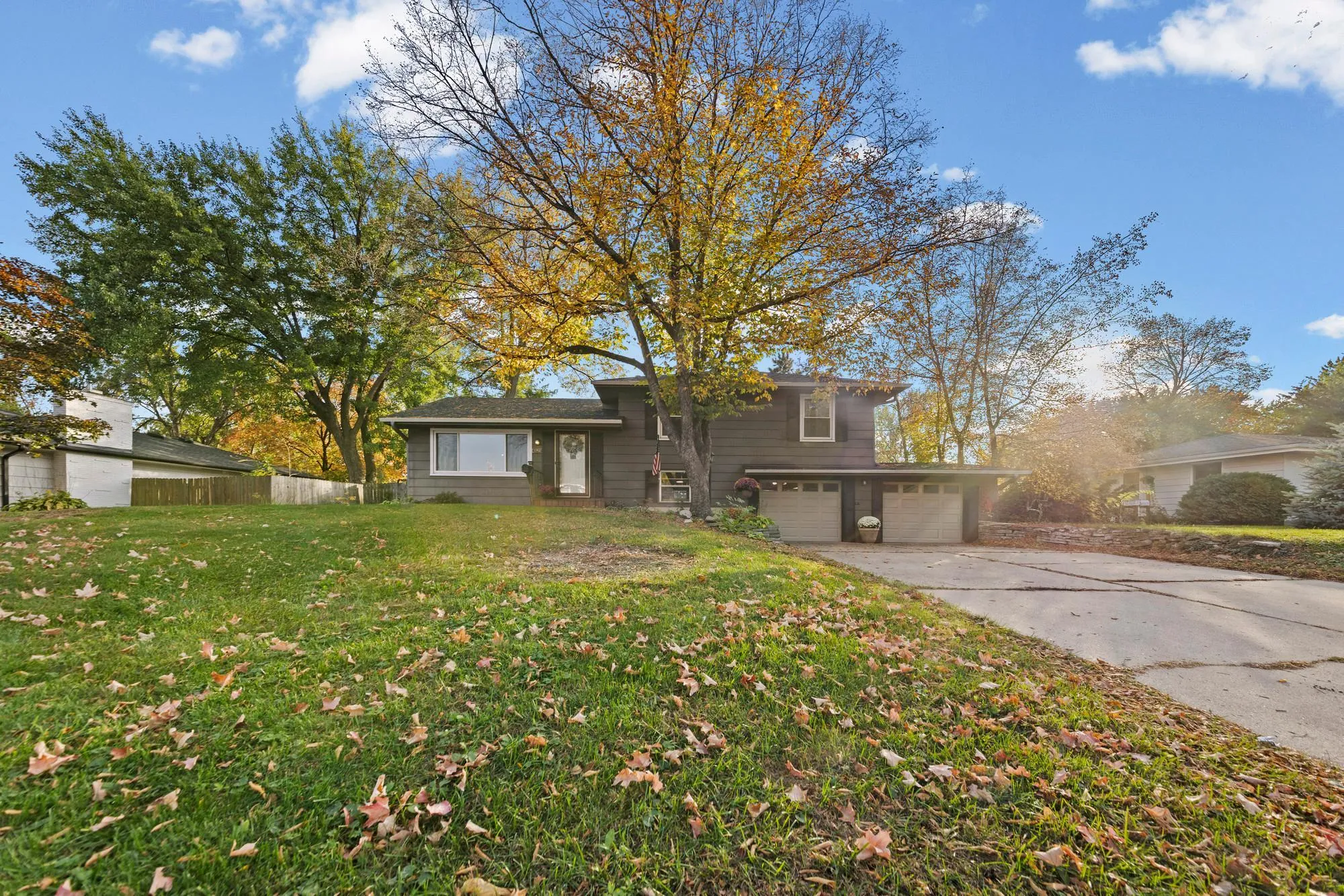 Photo 3 of 4625 Oxborough Lane