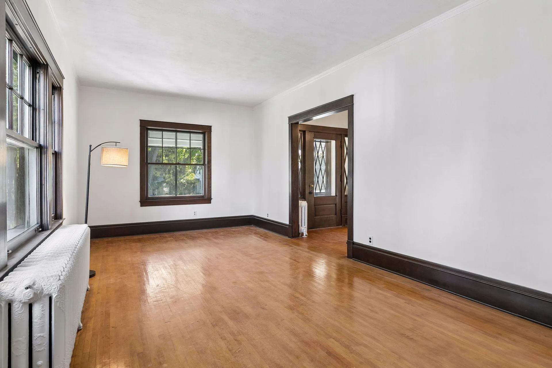 Photo 8 of 2073 Carroll Avenue