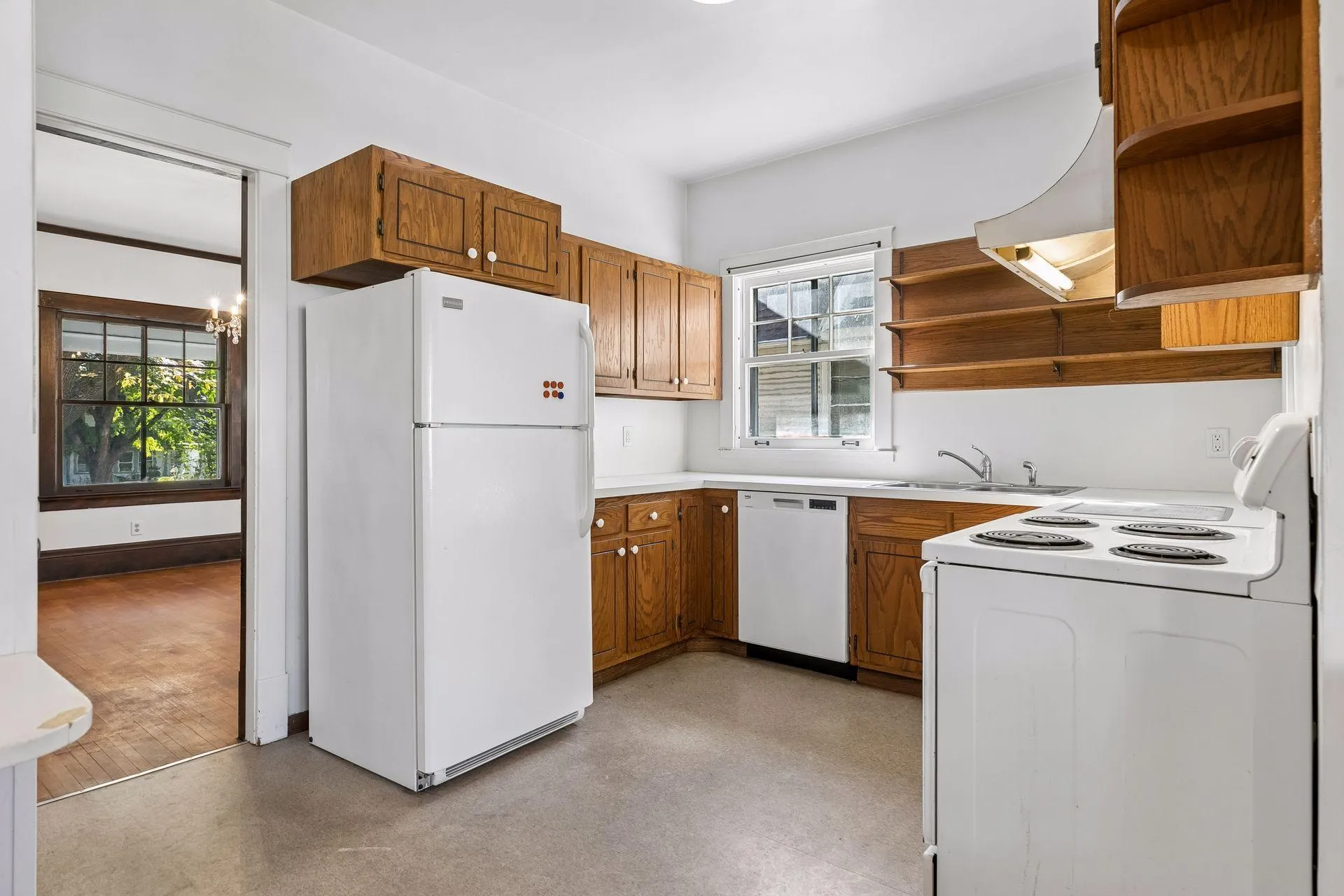 Photo 12 of 2073 Carroll Avenue