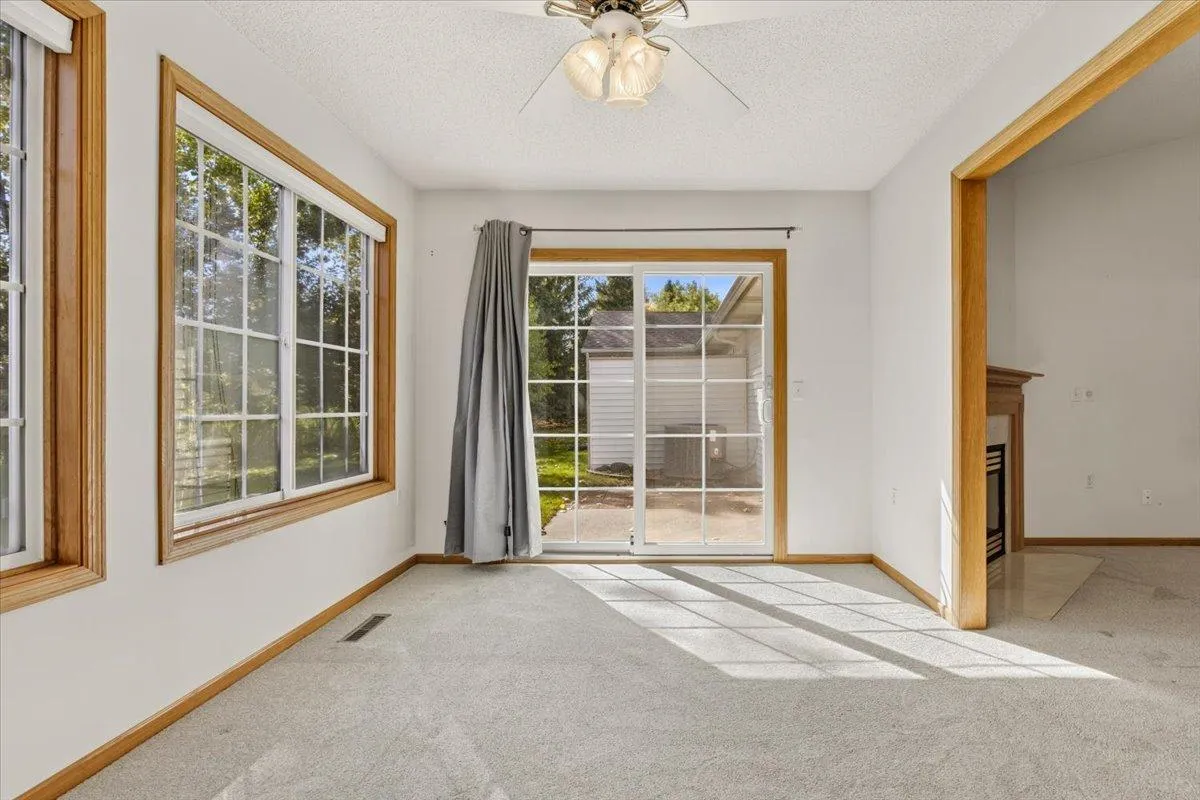Photo 15 of 7987 Forest Boulevard Unit Unit F