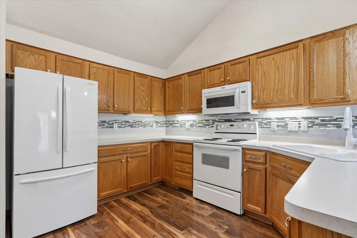 Photo 7 of 7987 Forest Boulevard Unit Unit F
