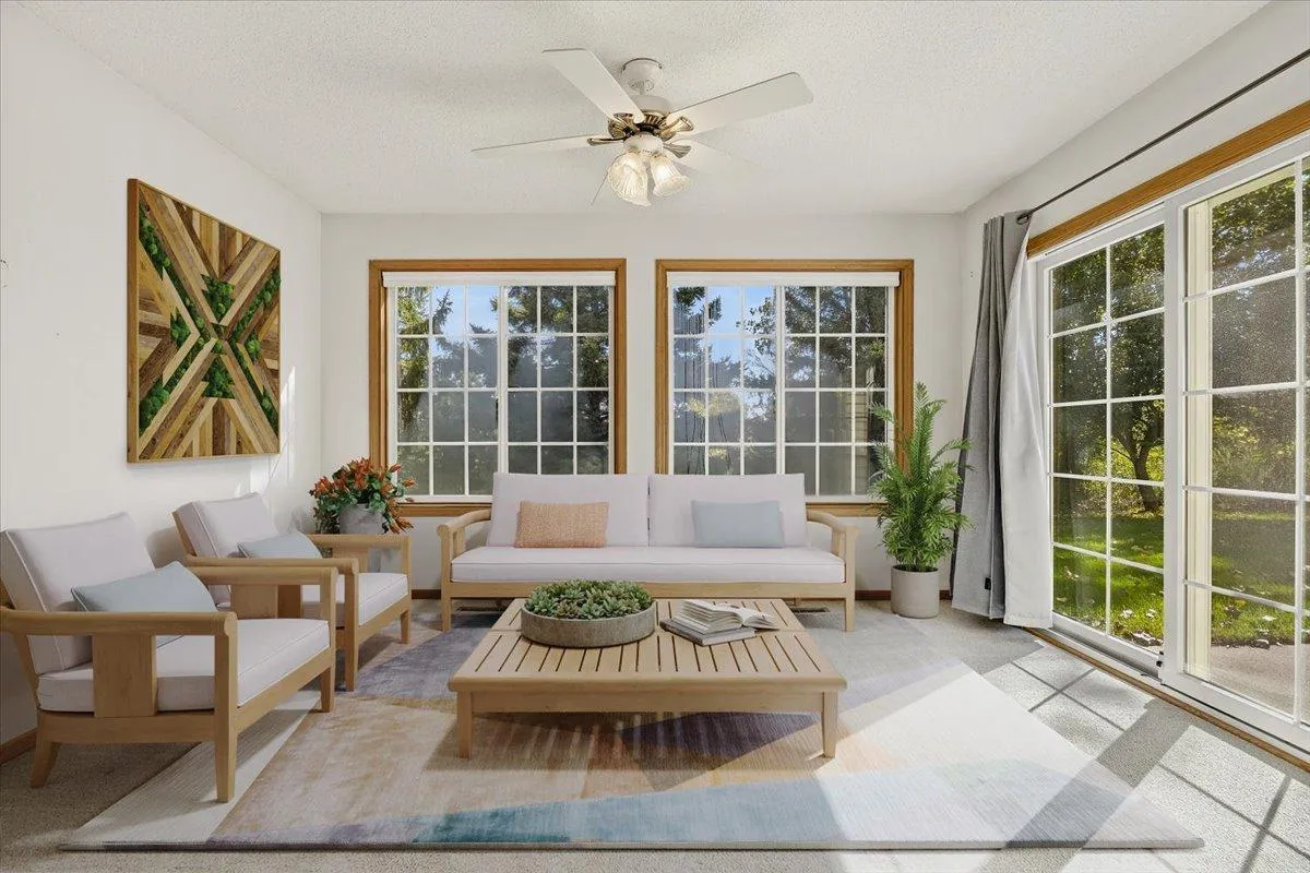 Photo 14 of 7987 Forest Boulevard Unit Unit F