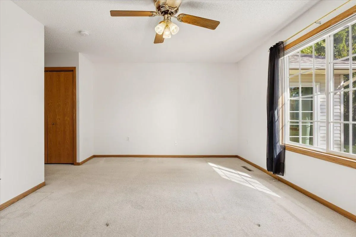 Photo 19 of 7987 Forest Boulevard Unit Unit F