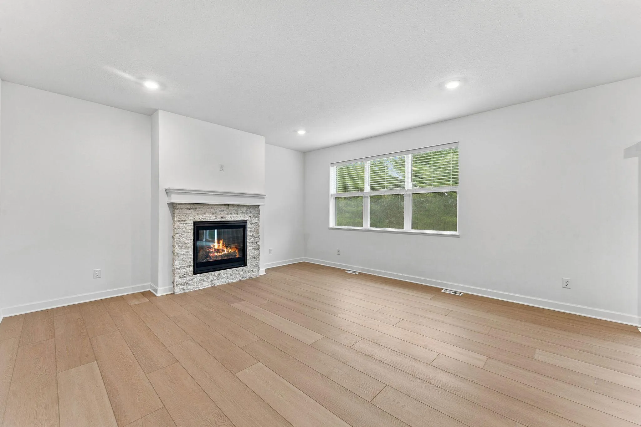 Photo 9 of 10927 Henslowe S Avenue