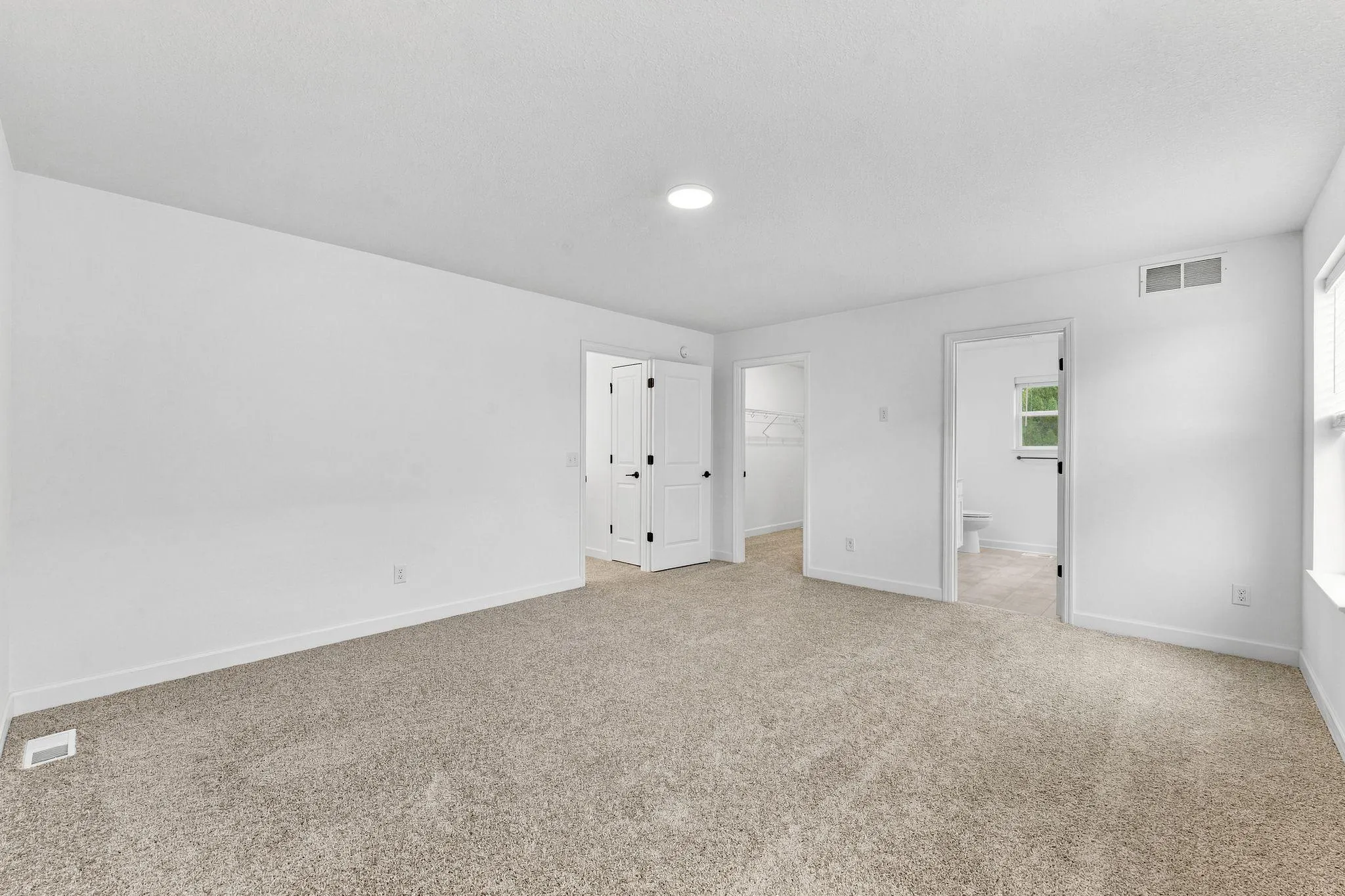 Photo 11 of 10927 Henslowe S Avenue