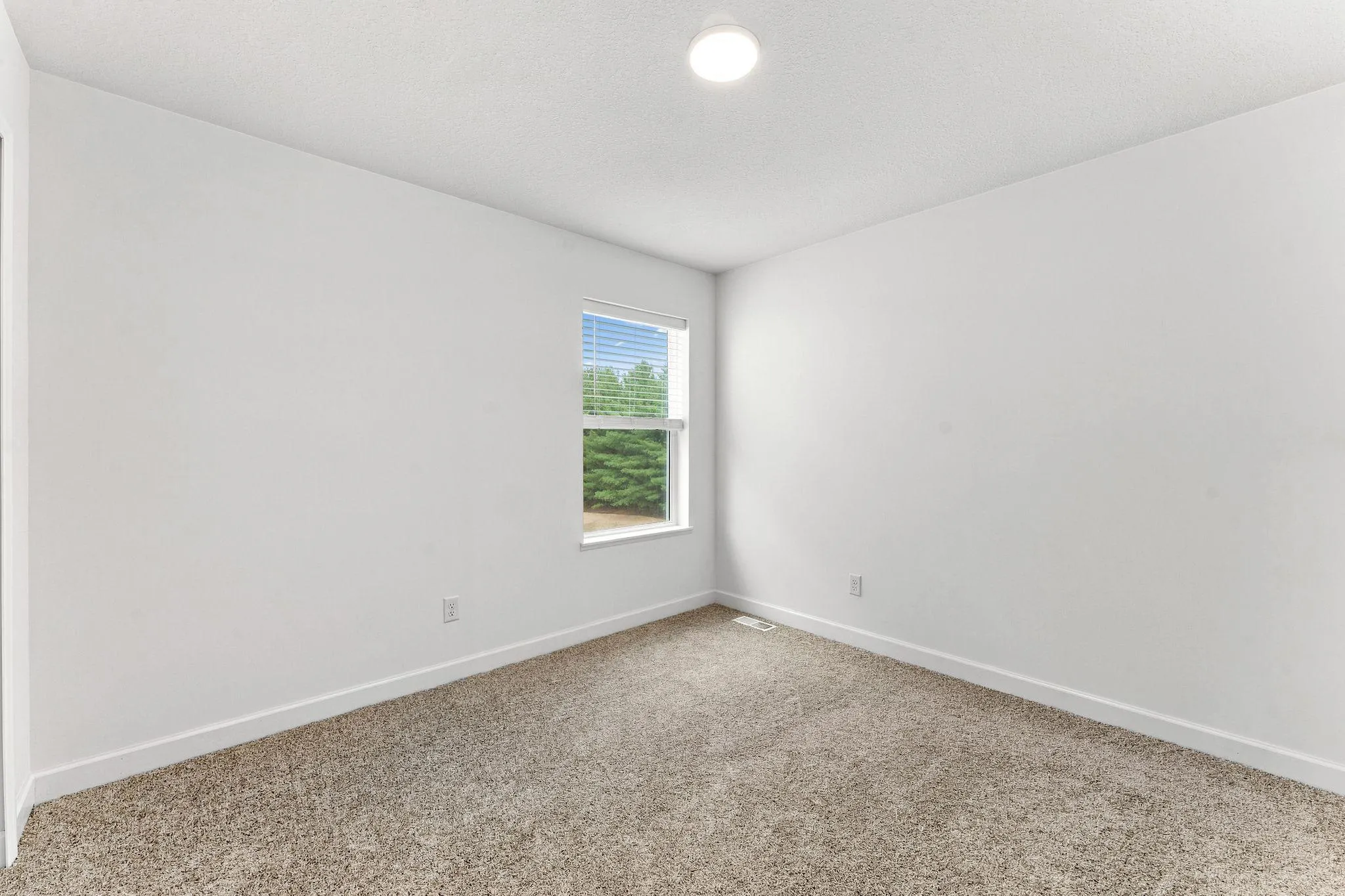 Photo 17 of 10927 Henslowe S Avenue