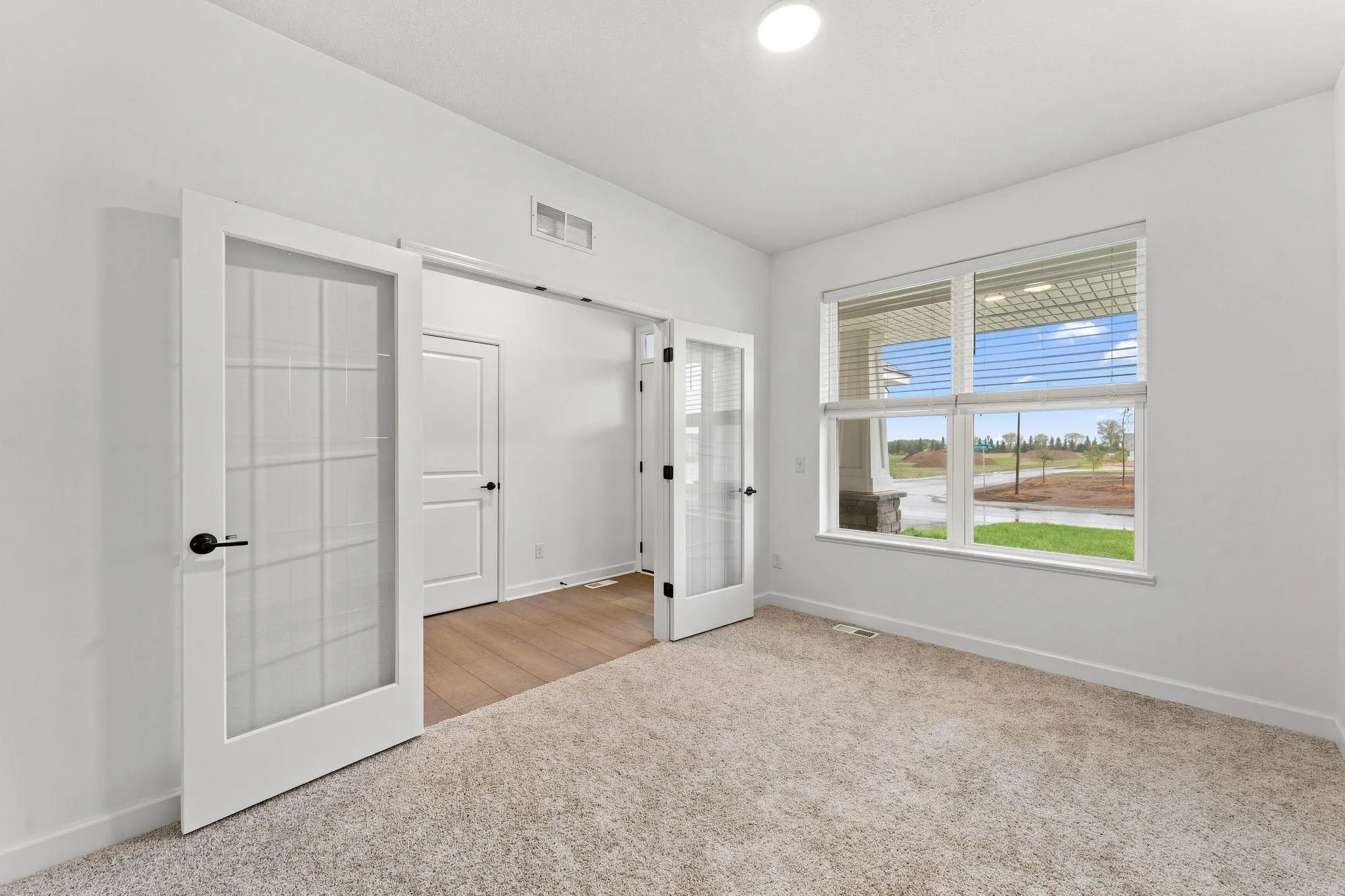Photo 13 of 10927 Henslowe S Avenue