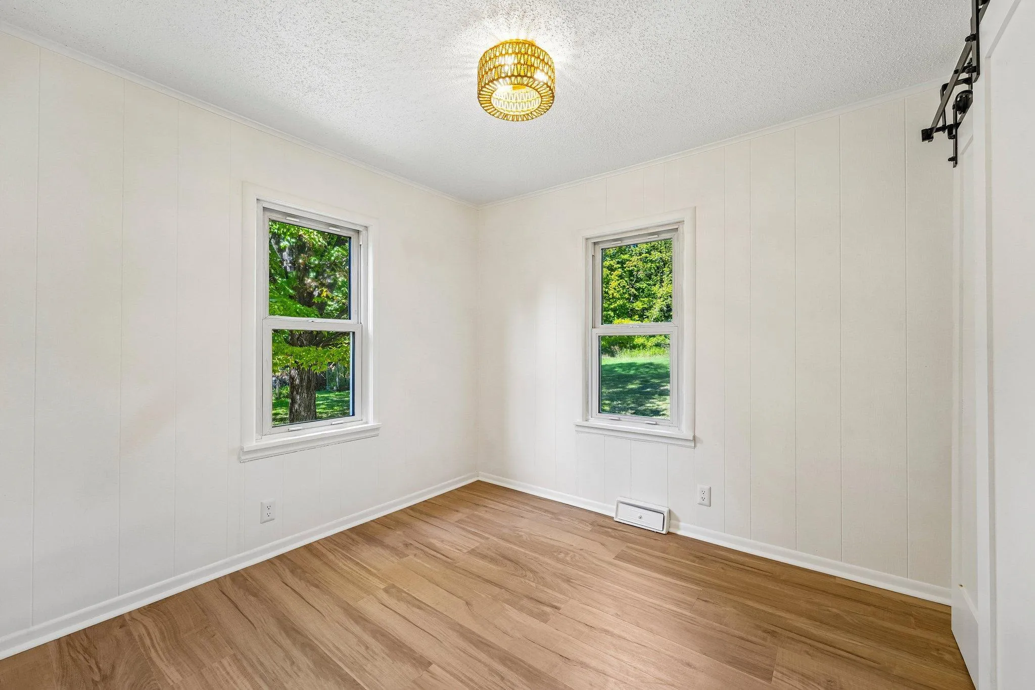 Photo 19 of 625 Bear N Avenue