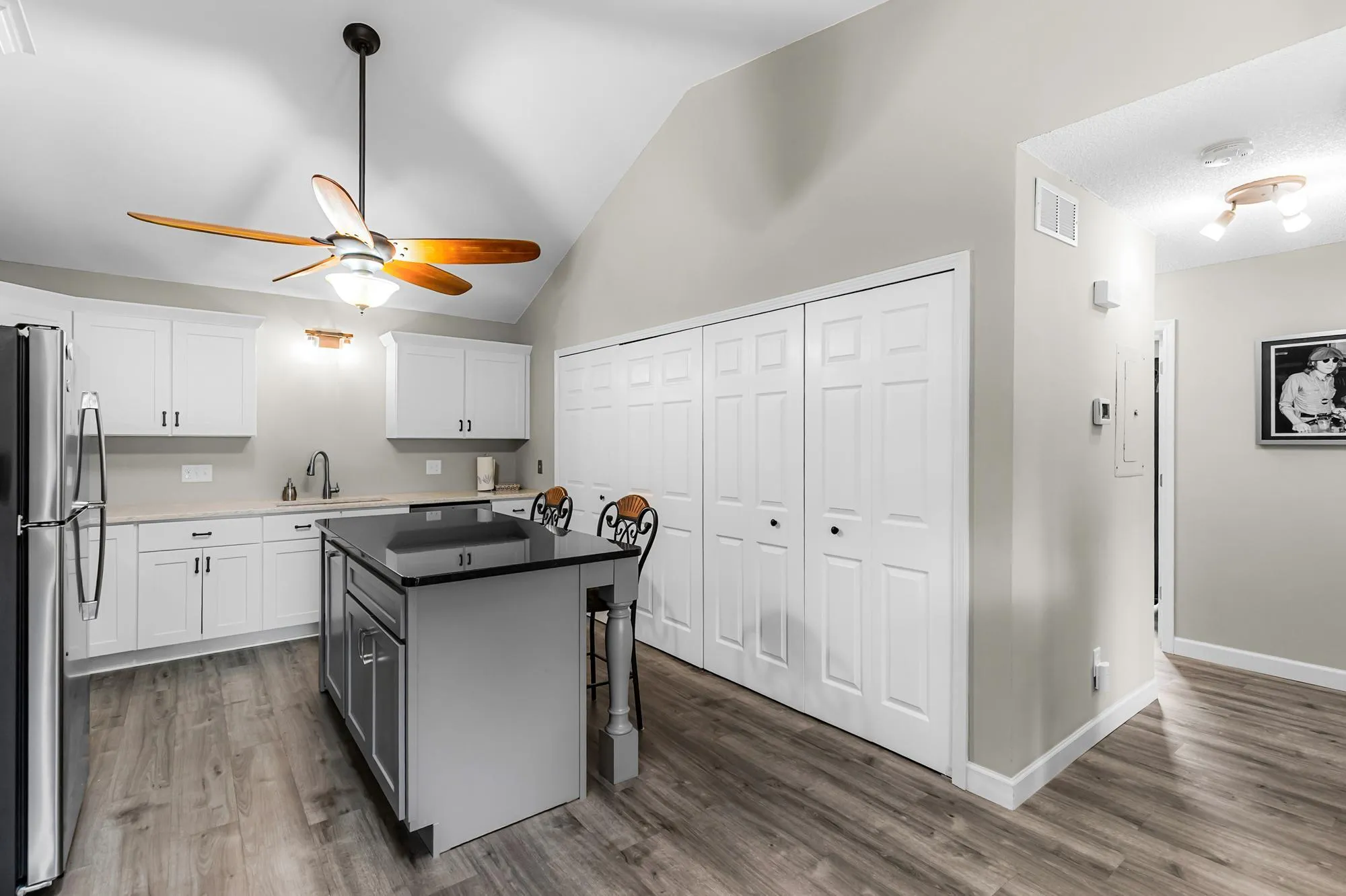 Photo 13 of 3290 Greenbrier Street Unit 3290c