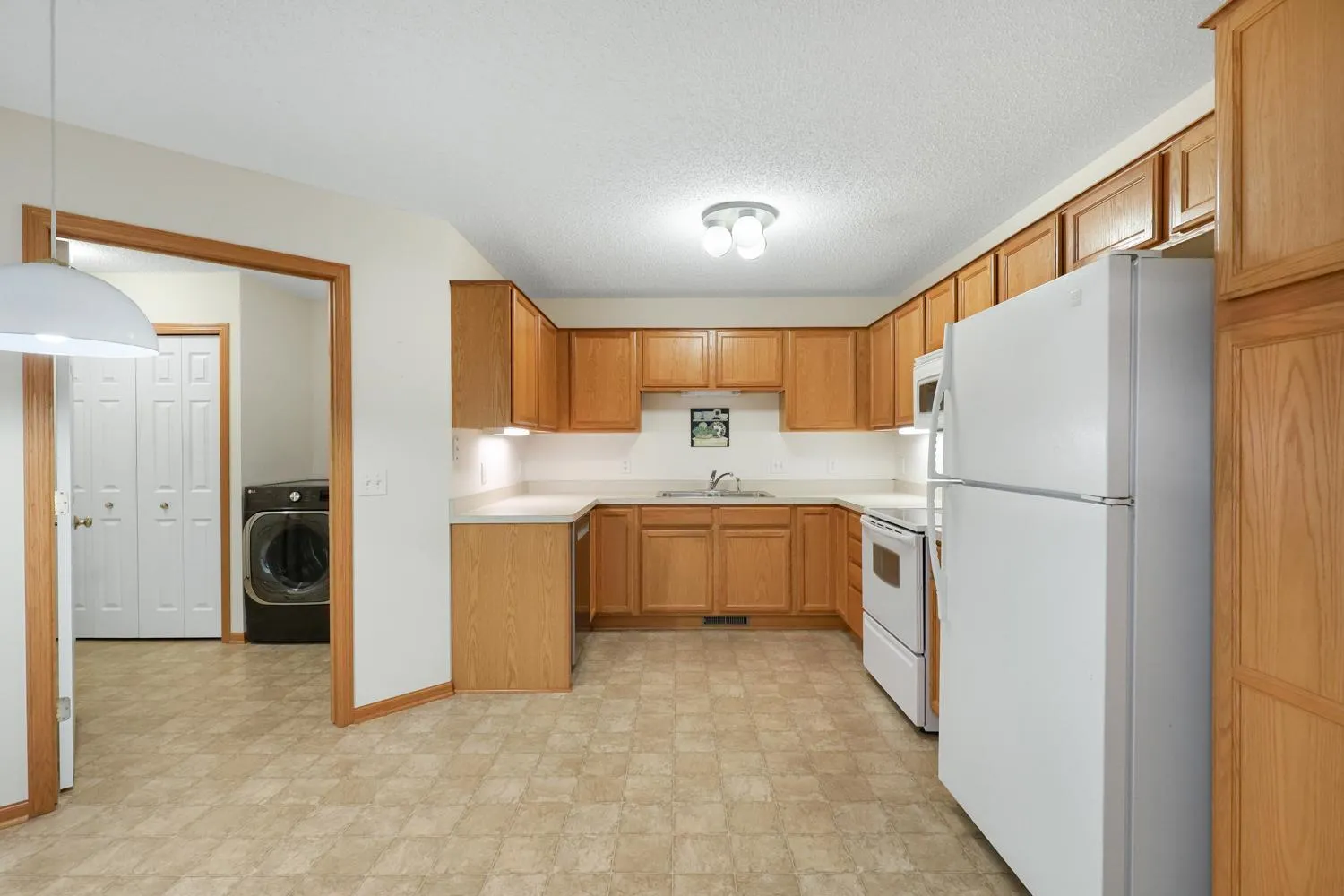 Photo 9 of 17471 Deerfield Se Drive