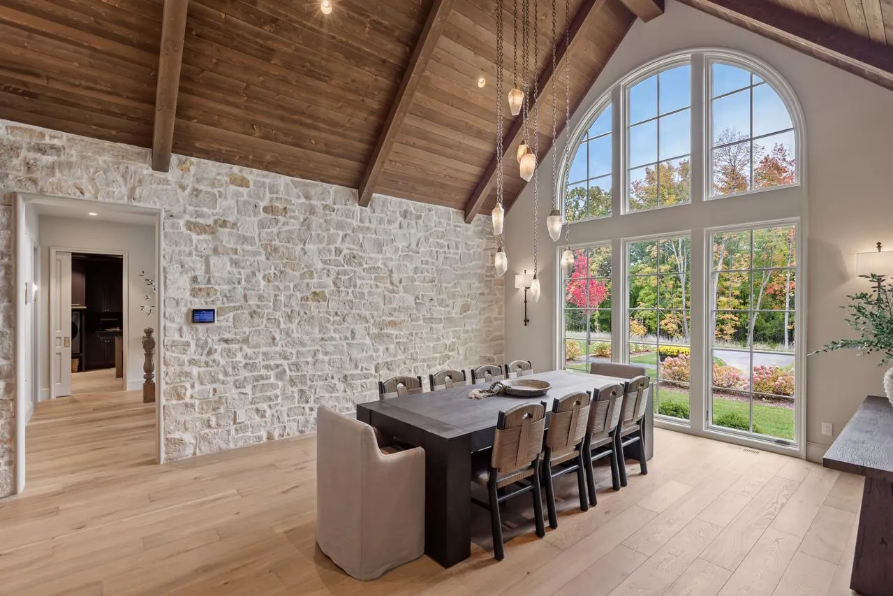 Photo 11 of 2295 Tamarack Drive