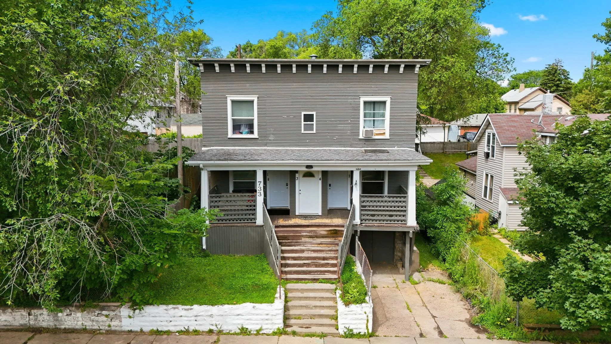 Photo 28 of 733 Bradley Street